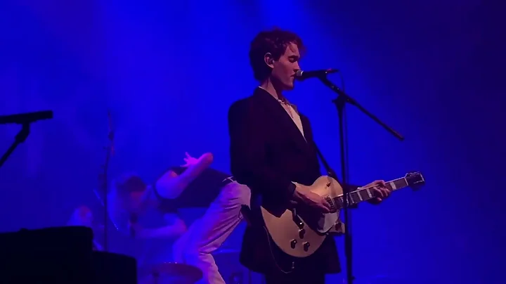 King no one. Antichrist in Manchester