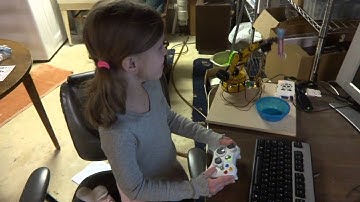 Controlling Servo Robot Arm With Wireless XBOX Controller