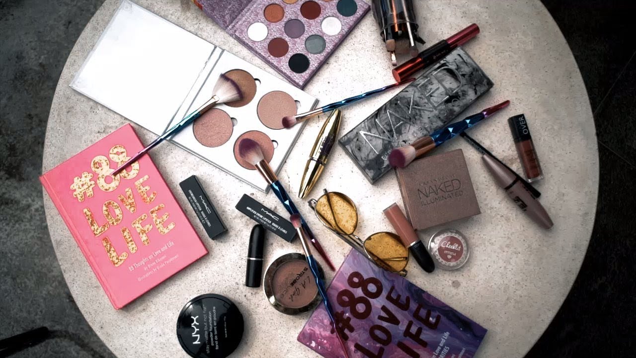 A Fashion Film by Smansa Model 2017