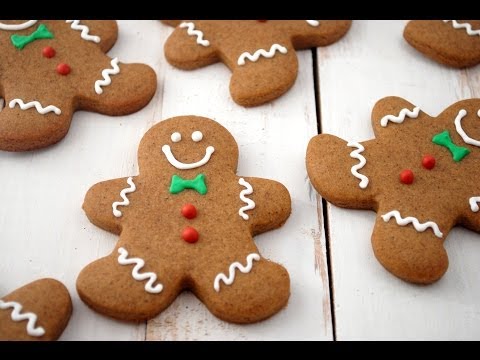 Biscotti Di Natale Youtube.Omini Di Pan Di Zenzero Biscotti Di Natale Facili E Veloci Youtube