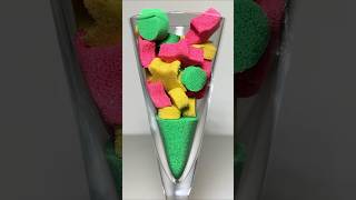 ASMR. Kinetic sand. Drop and squish #asmr #kineticsand #satisfying #relaxing