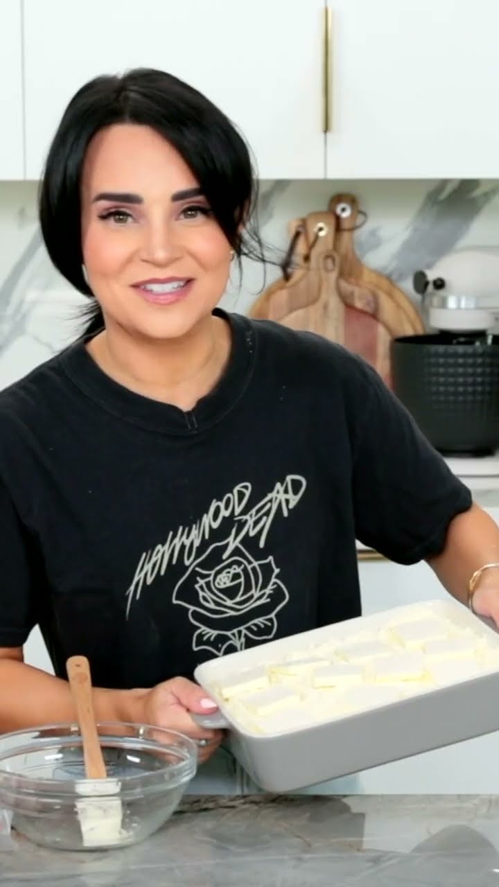 3 Ingredient Peach Cobbler! - Lets see if it tastes good