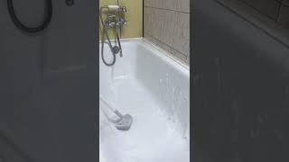 Bathtub cleaning brush for an easy deep clean 🛁✨