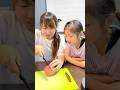 【裏技】桃が簡単に剥ける方法が最高に気持ちいい〜！#Shorts