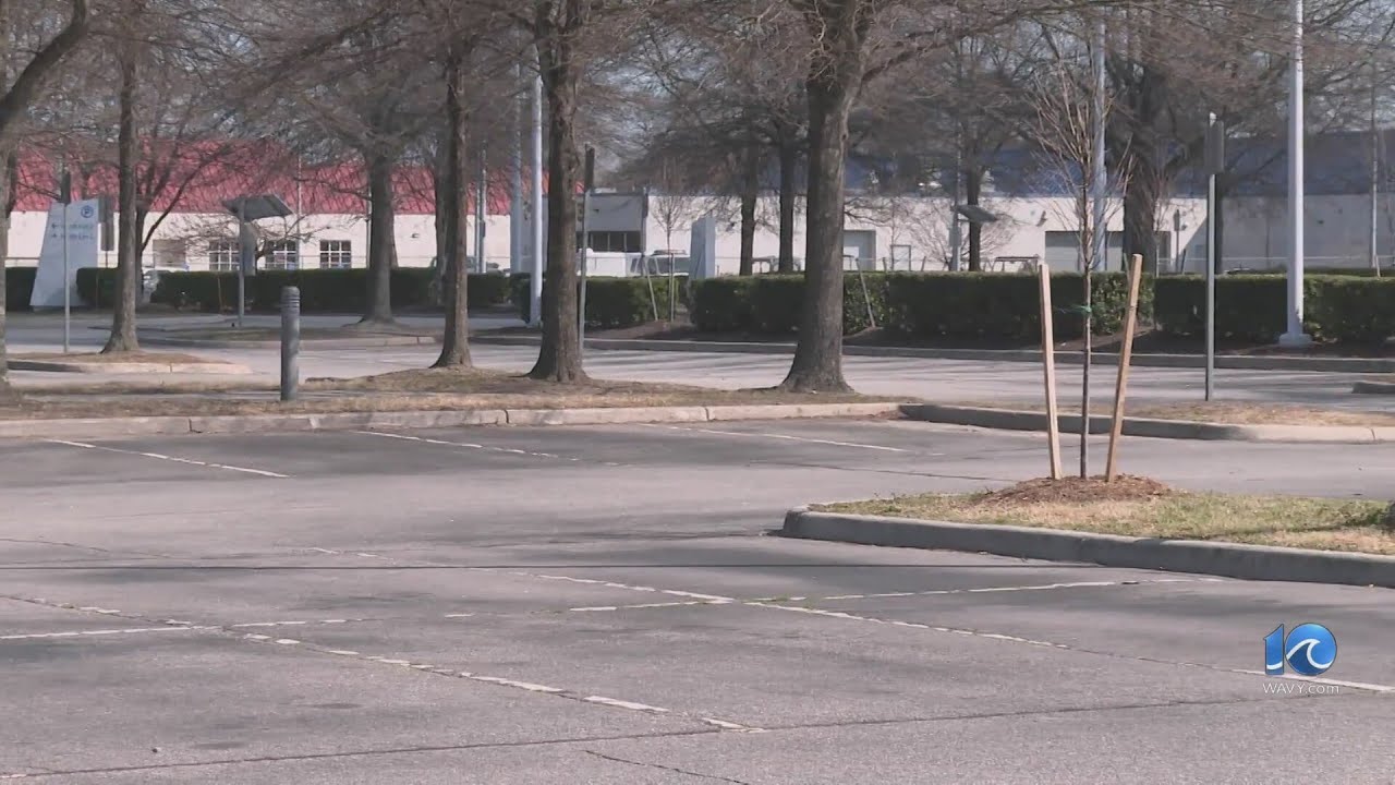 Paid parking plan for convention center area 'postponed'