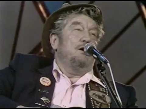 Sing Country Boxcar Willie Special (29-08-1985) - YouTube