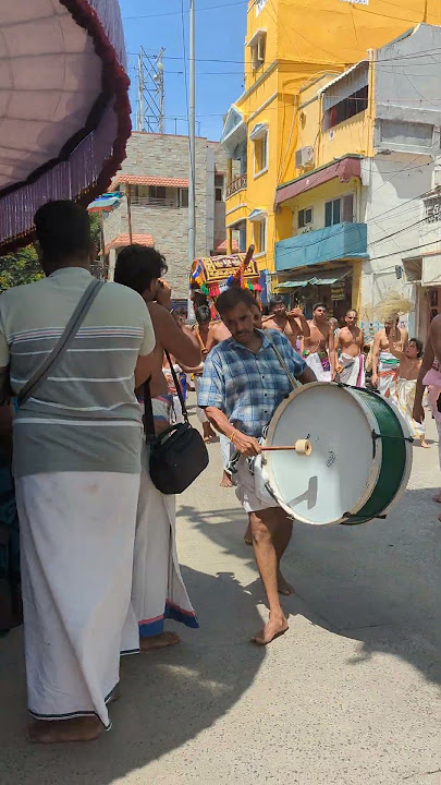 Sri chakrathazhwar mada veedhi purappadu to bali sadhiththal before theerthavaari Vaibha #triplicane