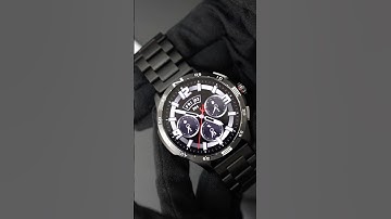 👑 Stainless strap, where luxury meets sophistication ✨