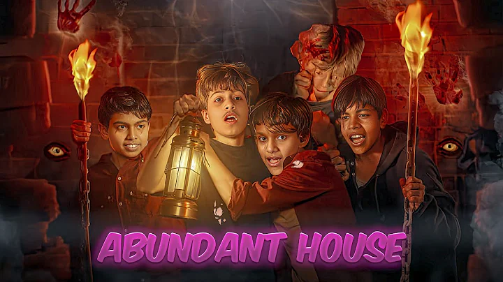 I Snuck into an ABANDONED House 😱 | Horror Challenge |