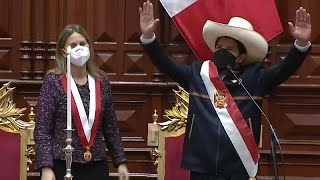 Perú | Pedro Castillo toma posesión como presidente y jura 