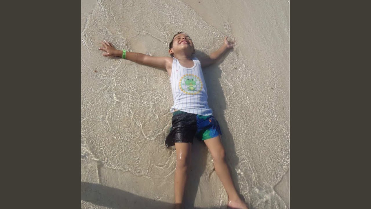 Watch ayer on YouTube Watch ayer on YouTube
