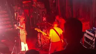 Amyl and the Sniffers, live in cdmx
