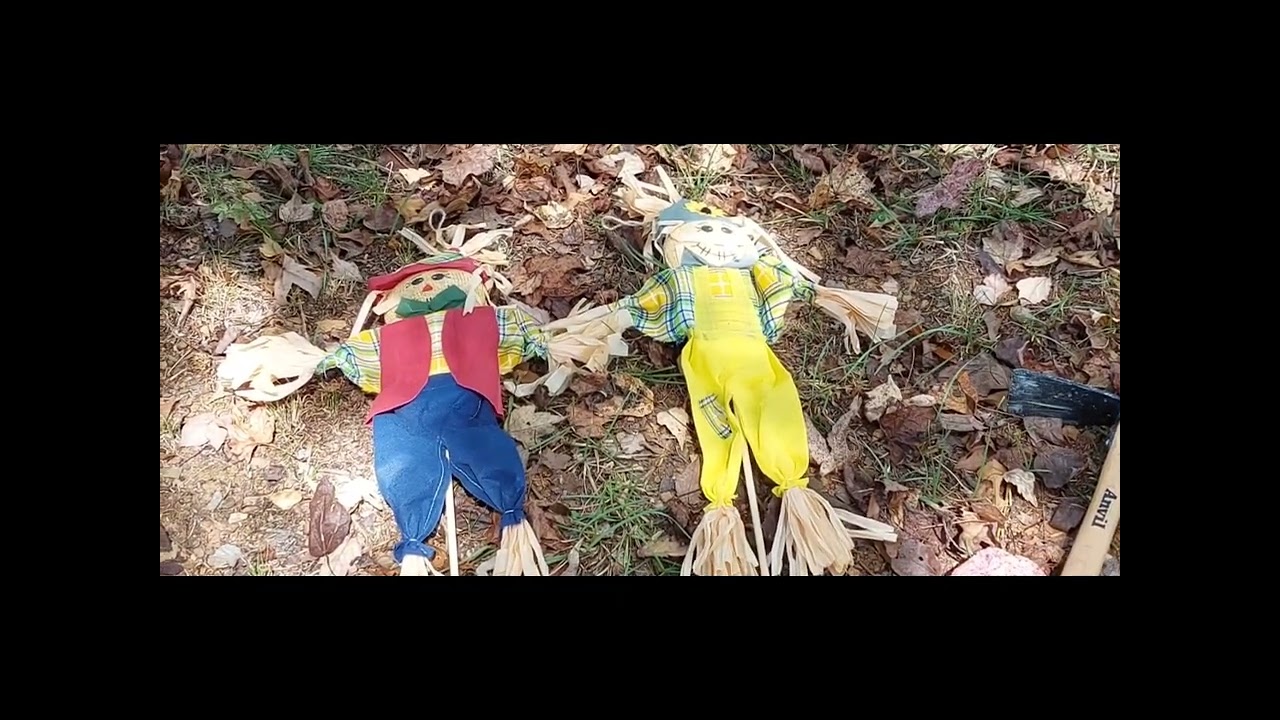 Pallet Wood and Bedposts With Fall Decor