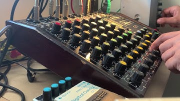 Sub Foundation - Egyptian Riddim live dub mix (Studiomaster 6-2-1, Boss RDD-10, Behringer RV600)