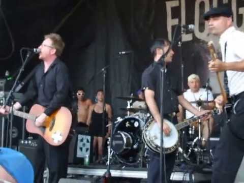 flogging molly warped tour