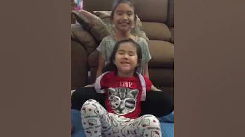 Alyssa Annie Ashley Noland. Sisters just playing