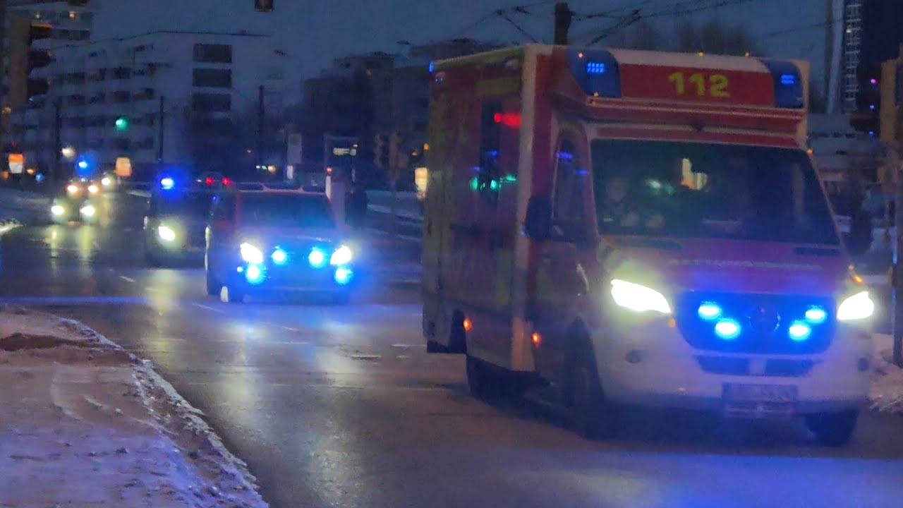 Polizei Begleitung mit 3 Fustw+RTW+NEF