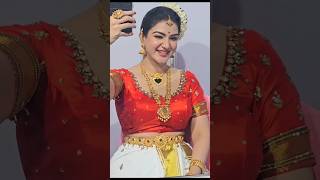 Honeyrose Ne Kiya Salmankhan Ko