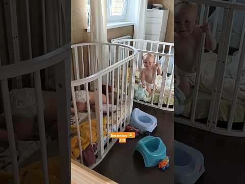 двойняшки соскучились друг по дружке (один в садике был, второй дома) 1.11 #двойняшки #бесилово
