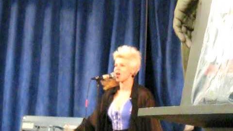 robyn be mine at amoeba sf