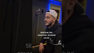 Semicenk - Sen Miydin Sevgimi Çalan