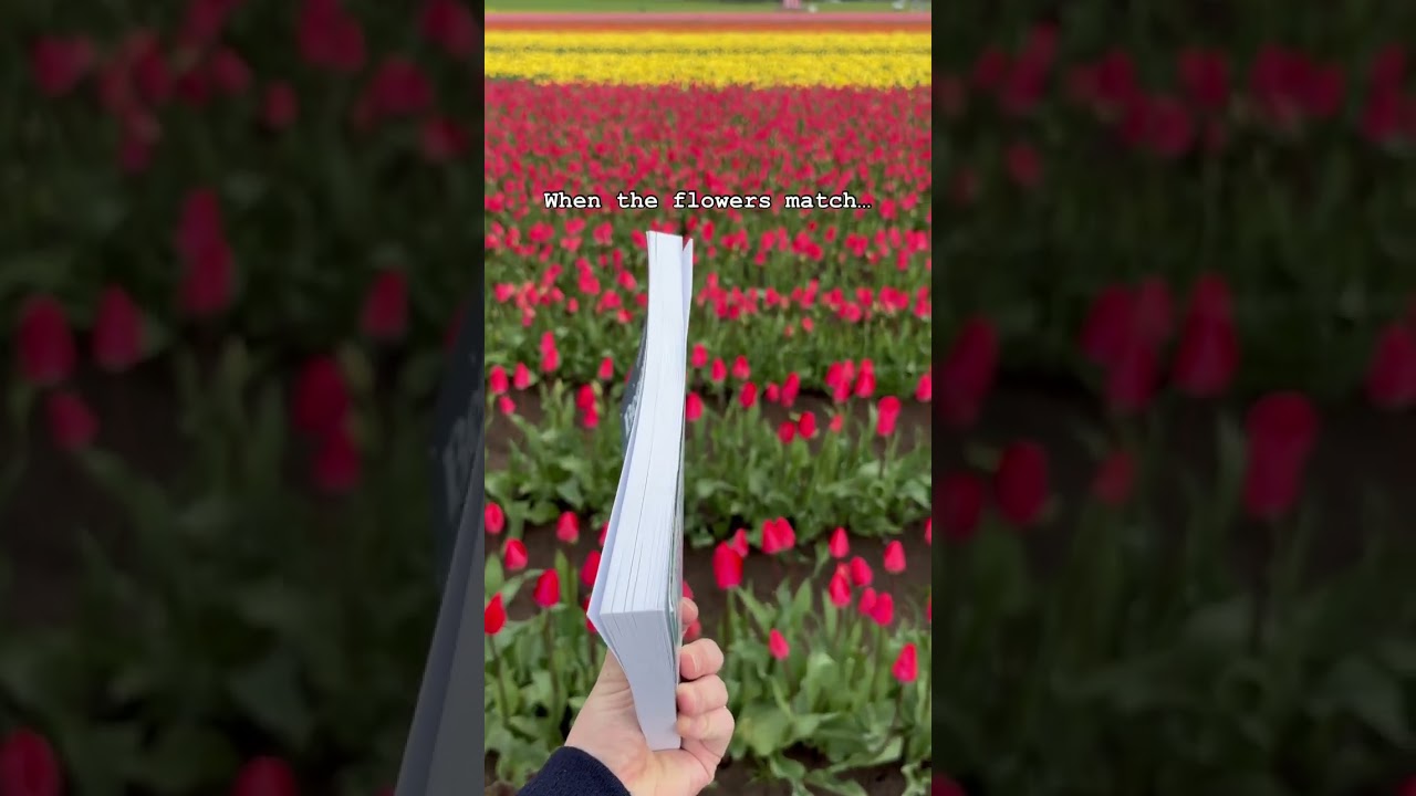 When the backdrop color coordinates😱 