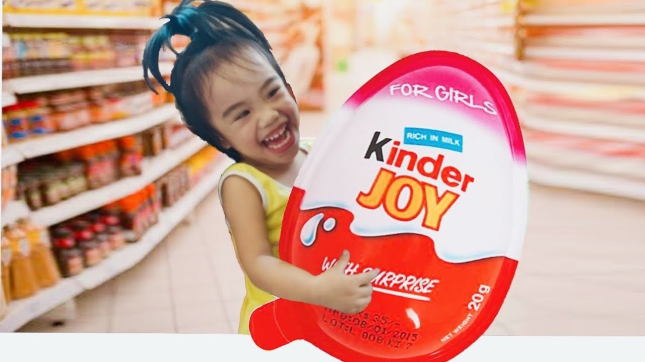 what inside kinder joy surprice egg / Baby Jamaicah YouTube
