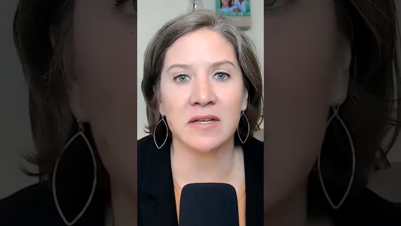 What Is TOXIC FEMININITY? 