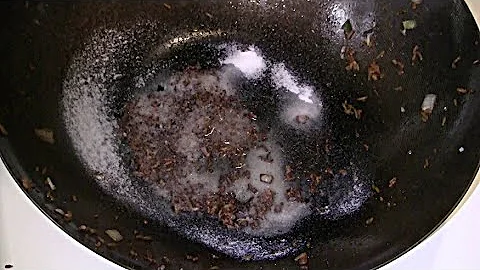 How To Clean A Wok  (Seasoning  And Reconditioning  A Wok)  How To Make Your Wok Non-Stick