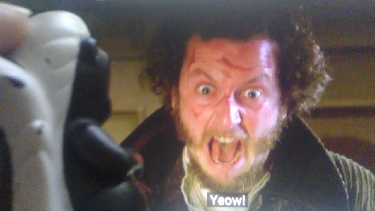 Flower REACTION Home Alone 2 Lost in New York Staple Gun Doorknob Scene