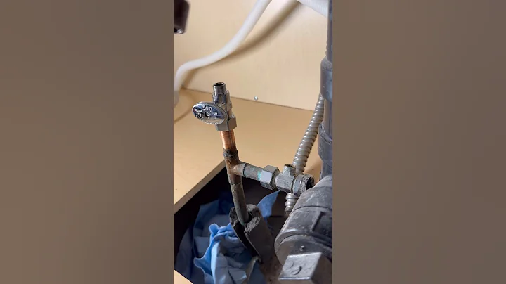 installing a new shut off valve under a kitchen sink #plumber #plumbing