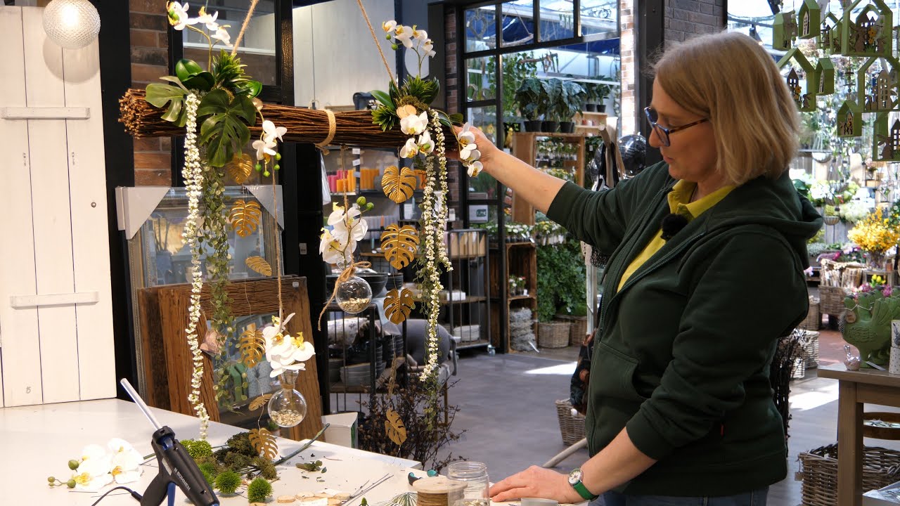 DIY - Fensterdeko mit Weidenbündel, Philodendron und Orchideen
