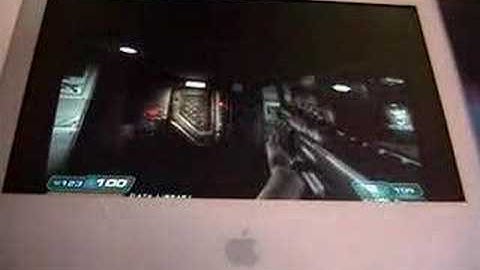 iMac G5 playing Doom 3