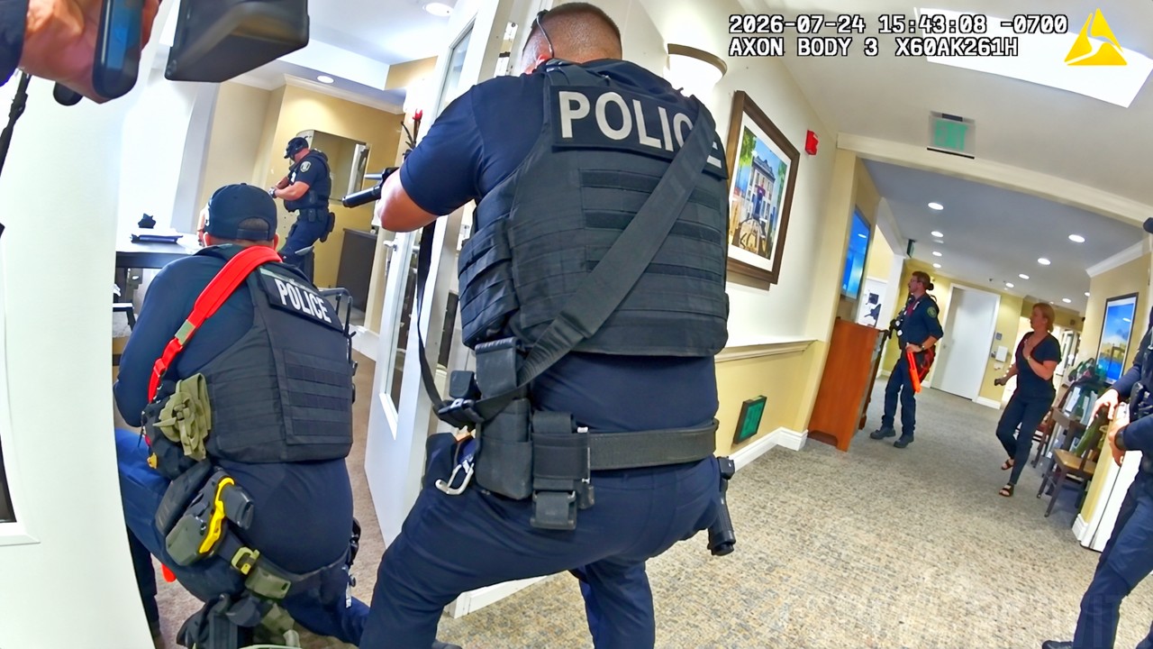 Officers Shoot Man Holding Hostages Before Discovering His Gun Was Fake