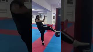 #ufc нет равных👊🏻😂💪🏻🦁 #данауайт его ищет #максбезумный