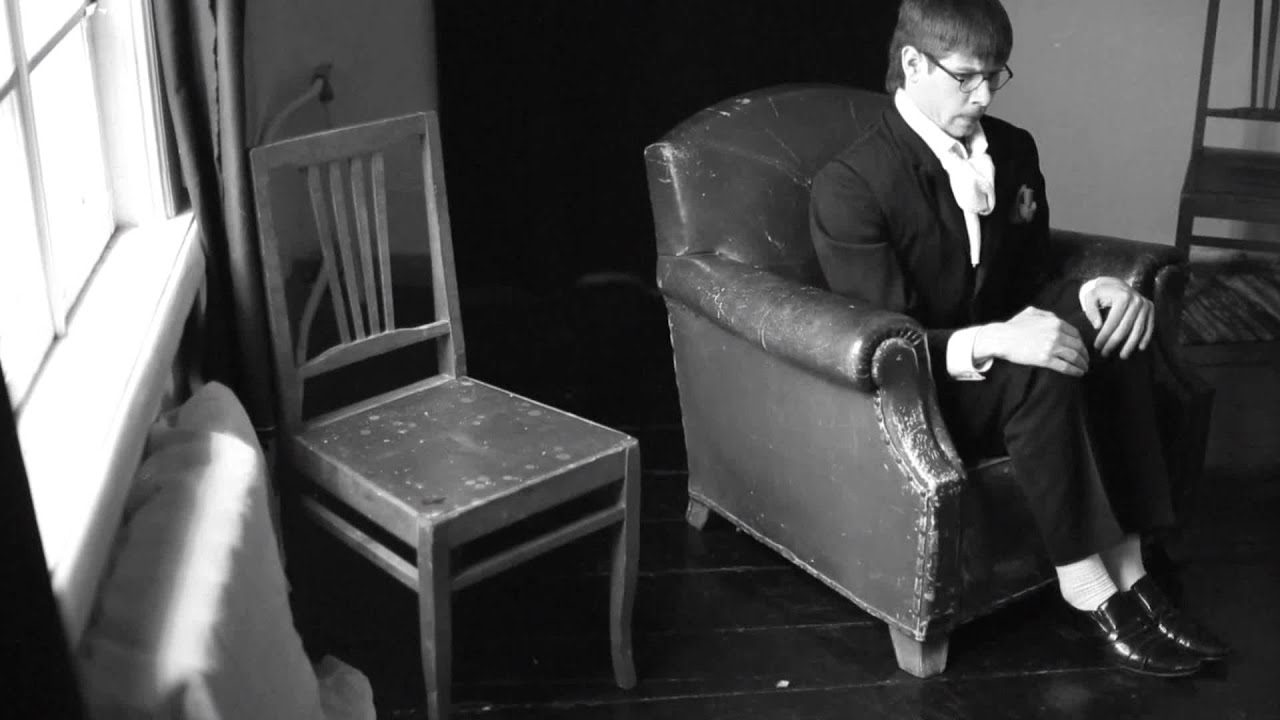 Фильм про француза - по рассказам Даниила Хармса. А