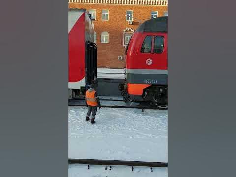Сцепка ЭП2К и двухэтажных вагонов - YouTube