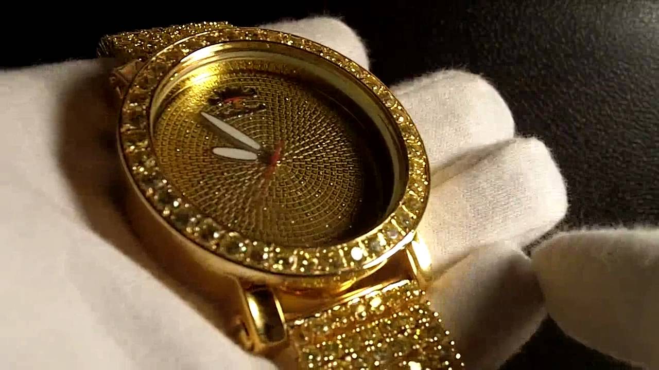 gucci gold diamond watch