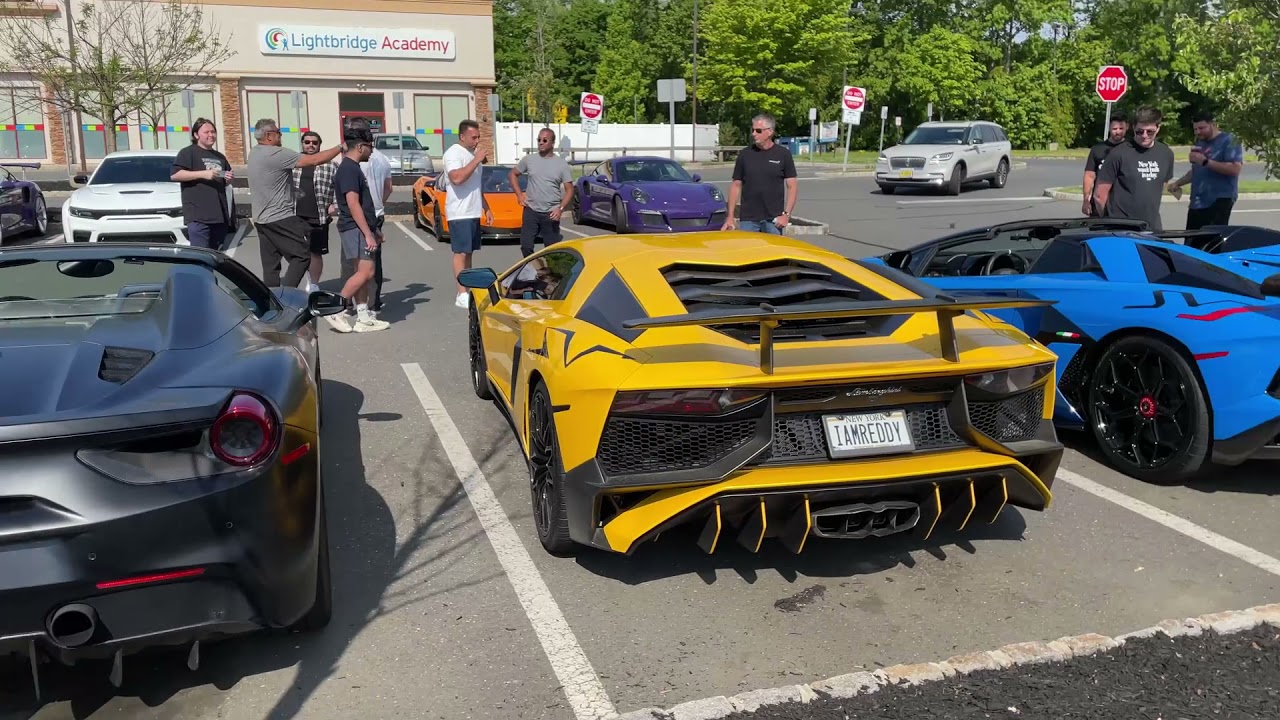 Flat tire in the SVJ Roadster almost ruins our Sunday Funday