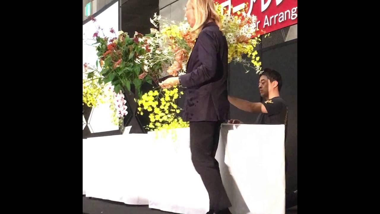 第13回国際フラワーexpo 假屋崎省吾 フラワーアレンジメントショー Youtube