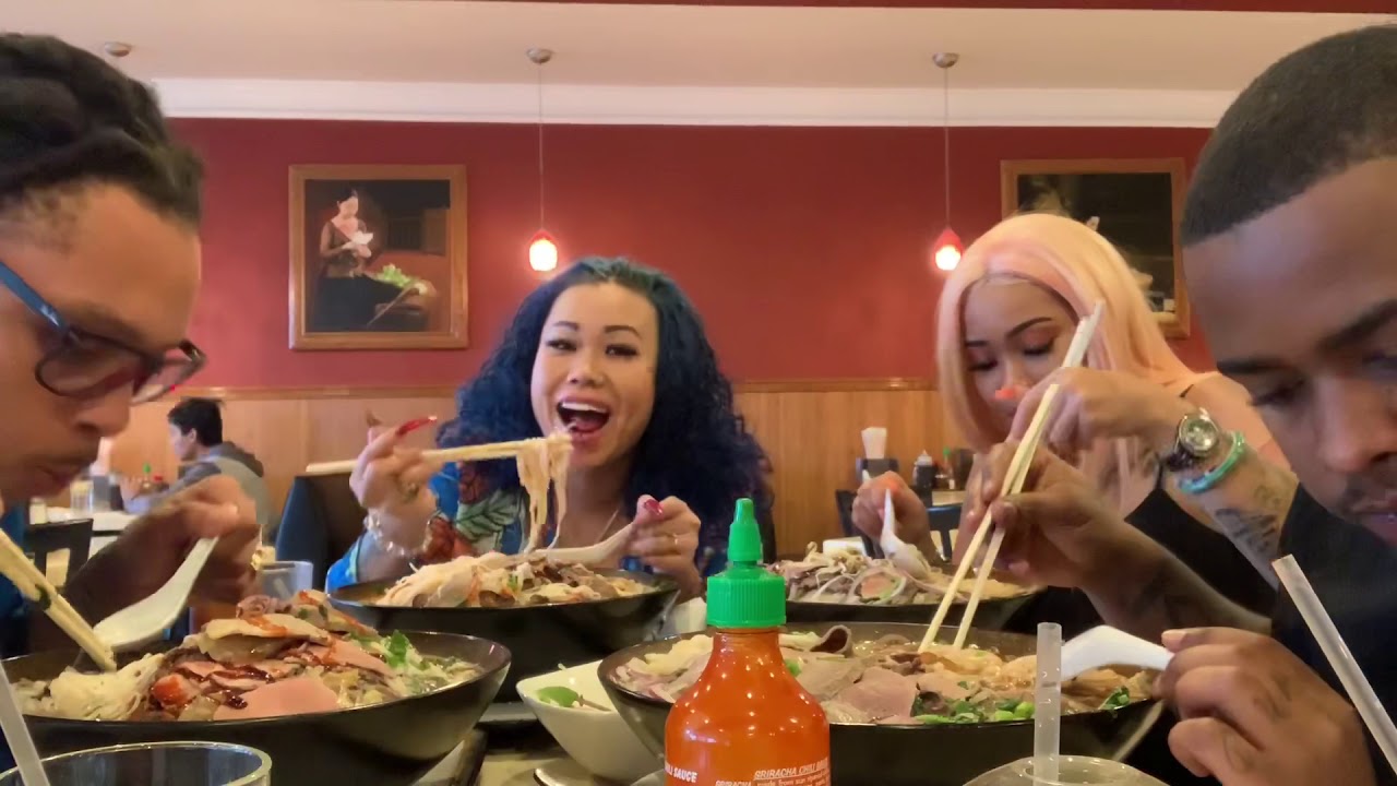 Самая большая миска лапши ФО (челлендж мукбанг)