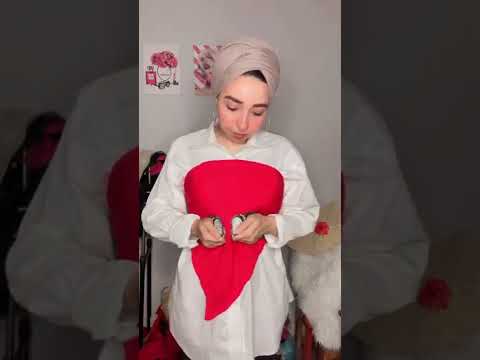 اعملي كروب توب من اي اسكارف عندك 