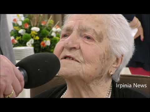 Nonna  Teresa di Bisaccia festeggia i suoi primi 100 anni