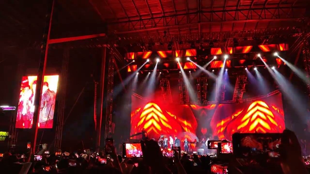 LA Adictiva EN EL RODEO TEXCOCO SE ARMAN LOS MADRAZOS 17-jUNiO-2023