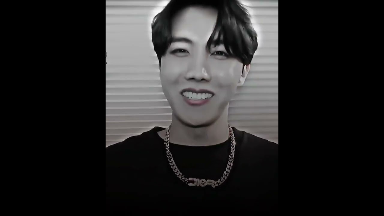 Unpola yarum yarum illa man melaOor ellai atra kadhal kondean unmeala 💗