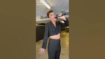 Benoit Chevalier Chante Avec Ariana Grande 