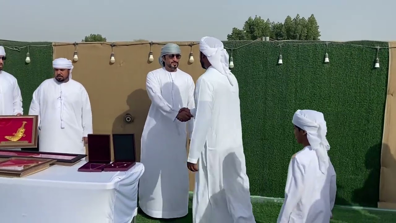 تتويج الفائزين