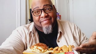 Download Lagu CHAT N CHEW - MCDONALD'S MUKBANG - BIG MAC, CHICKEN NUGGETS \u0026 FRIES MP3