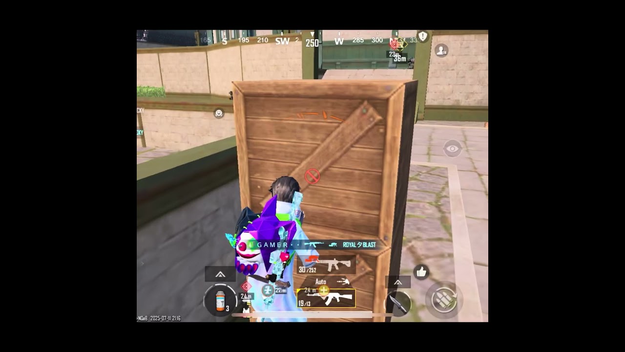 Intense fight in Conqueror lobby 