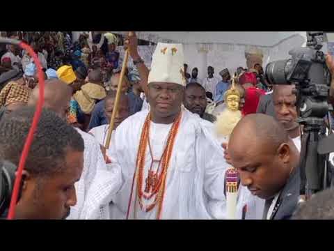 Ooni Of Ife Send DSS 0ụt Of His Palace As The Olori S Shøckɛd 